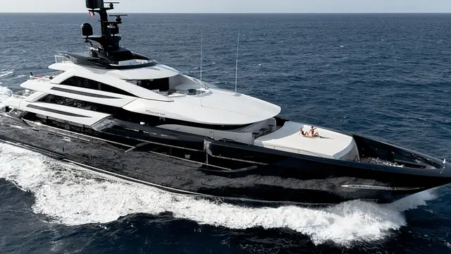 Top reasons to purchase your yacht with Edmiston before the summer