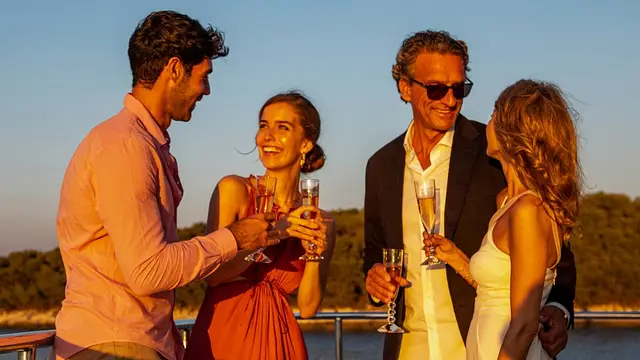 Celebrate the Presidential weekend aboard a yacht charter